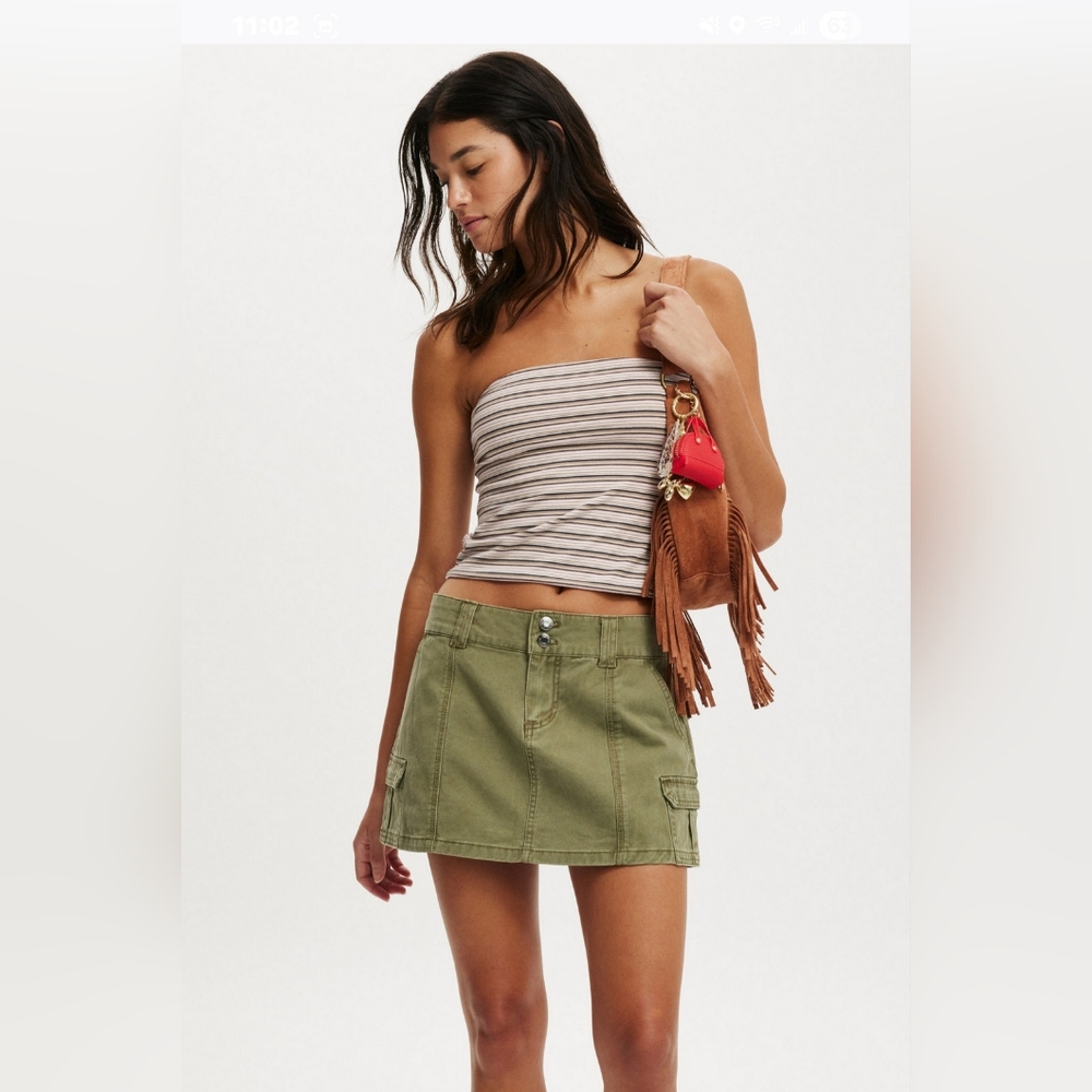 🌼Cotton On 🌼Olive Green cargo mini Skirt size 4